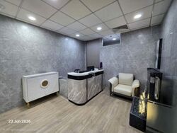 The Arcade (D1), Office #586613041